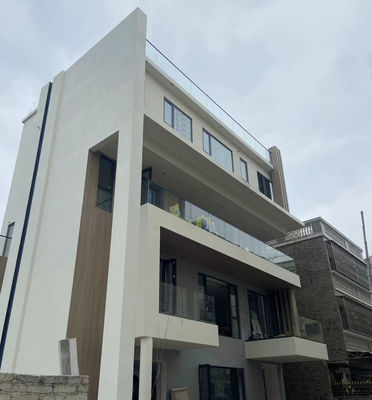 Настраиваемая система стеклянных ограждений без рамы для безопасных и современных наружных заборов