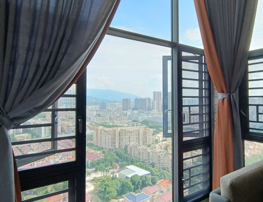 Алюминиевая рама Свивающие окна на заказ с закаленным изоляционным стеклом