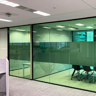 Коммерческое стекло без рамы Офисные стены Настраиваемое цветное стекло
