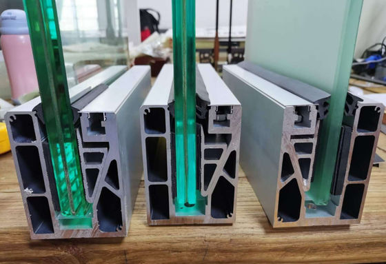 Коррозионностойкая и прочная современная конструкция безрамного стеклянного балюстрада алюминиевый U-образный профиль для стеклянных перил