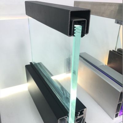 Стабильная система из закаленного стекла 800-1200 мм с U-образным профилем и алюминиевым поручнем для безопасности и эстетической привлекательности