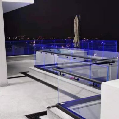 Стабильная система из закаленного стекла 800-1200 мм с U-образным профилем и алюминиевым поручнем для безопасности и эстетической привлекательности