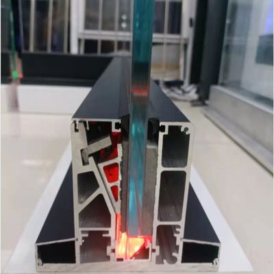 Открытое изображение безрамочное стеклянное перило с светодиодными лампами и более чем 5-летней гарантией