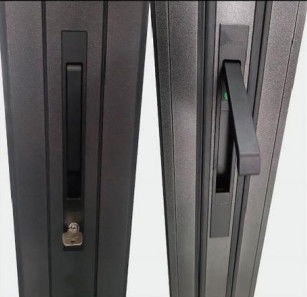 Прочная и долговечная складная алюминиевая дверь, устойчивая к атмосферным воздействиям, с многоточечным запиранием