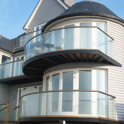 Настраиваемые стеклянные перила с пятилетней гарантией и закаленным ламинированным стеклом